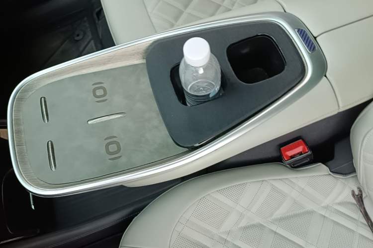 Used CHANGAN NEVO A07 2024 All-Electric "True Fragrant" Edition 515 Elite Model Vehicle Key