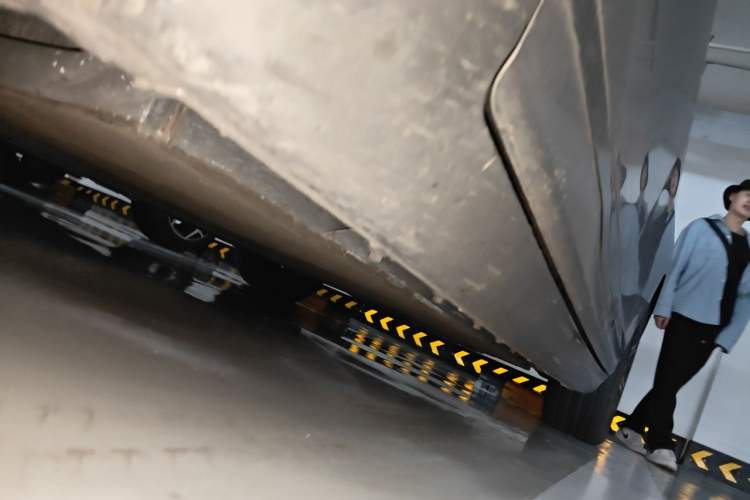 Used CHANGAN NEVO A07 2024 All-Electric "True Fragrance" Edition 710 Flagship Model Chassis Front Left