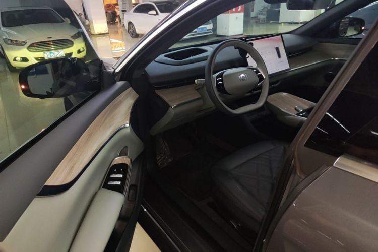 Used CHANGAN NEVO A07 2024 All-Electric "True Fragrant" Edition 515 Elite Model Driver Seat