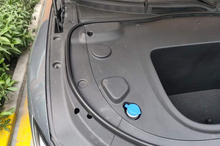 Used CHANGAN NEVO A07 2024 All-Electric "True Fragrance" Edition 710 Flagship Model Engine Bay Right