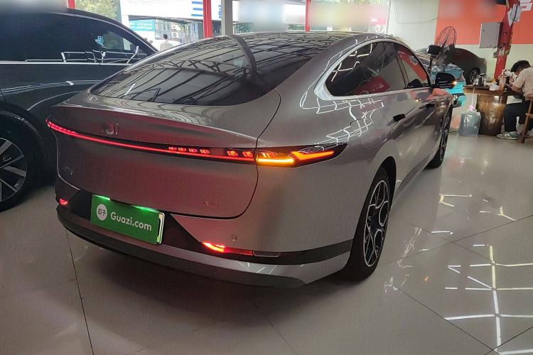 Used CHANGAN NEVO A07 2024 All-Electric "True Fragrance" Edition 710 Flagship Model Exterior 5
