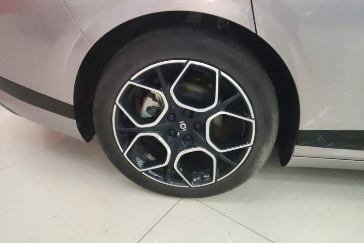 Used CHANGAN NEVO A07 2024 All-Electric "True Fragrance" Edition 710 Flagship Model Exterior 8