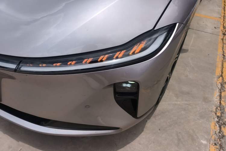 Used CHANGAN NEVO A07 2024 All-Electric "True Fragrance" Edition 515 Luxurious Model 58.9 kWh Left Front Headlight