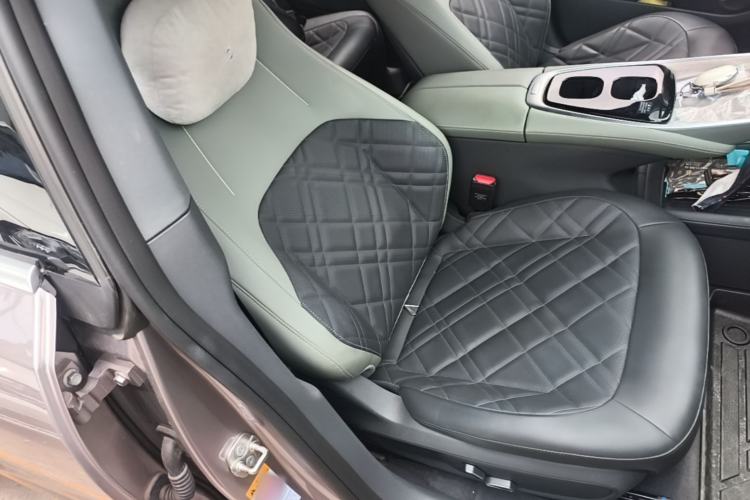 Used CHANGAN NEVO A07 2024 All-Electric "True Fragrance" Edition 515 Luxurious Model 58.9 kWh Right Front Seat