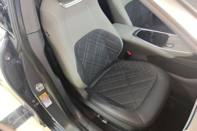 Used CHANGAN NEVO A07 2024 All-Electric "True Fragrant" Edition 515 Elite Model Right Front Seat
