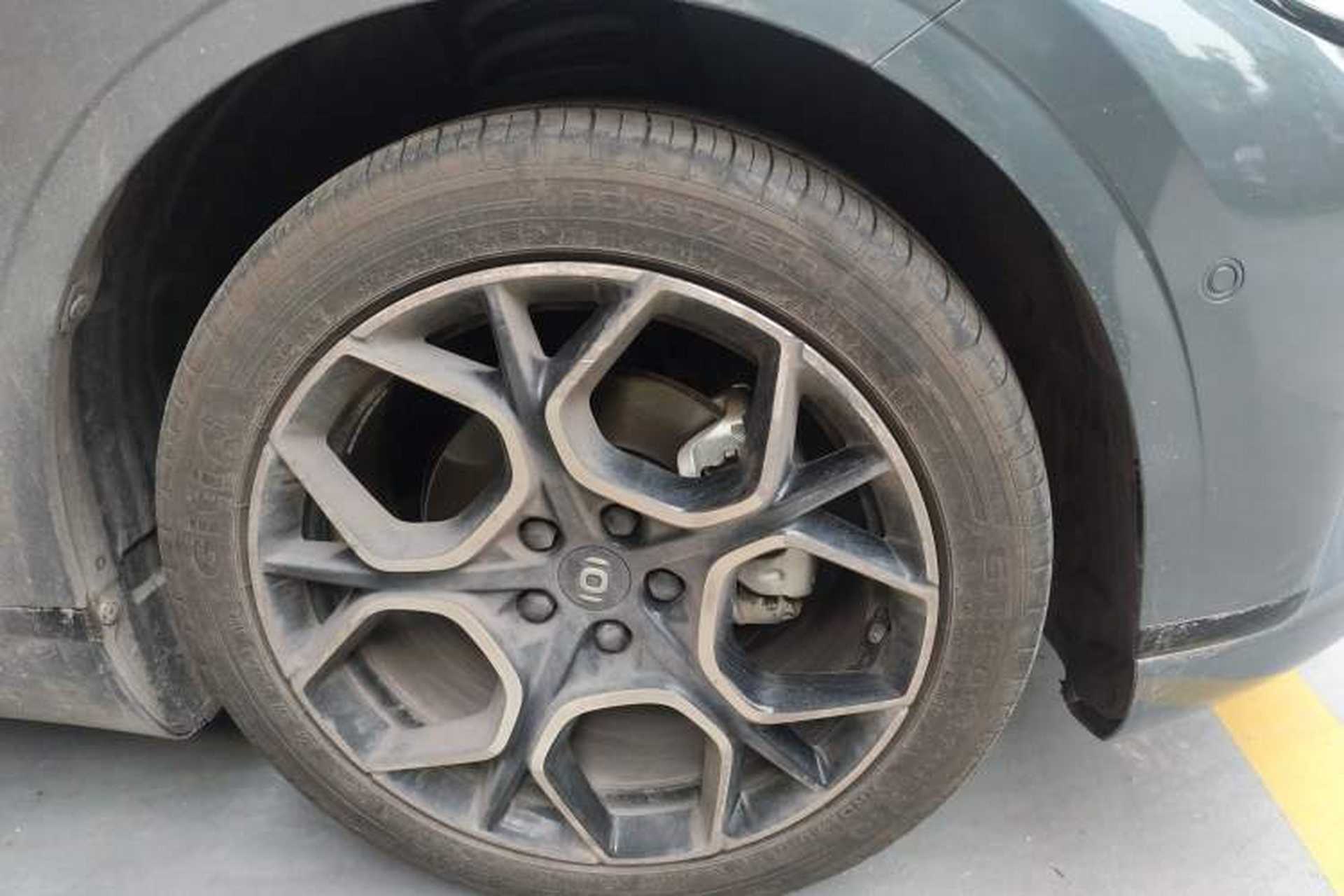 Used CHANGAN NEVO A07 2024 All-Electric "True Fragrance" Edition 710 Flagship Model Right Front Wheel Hub