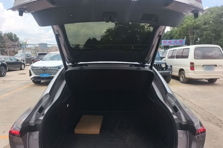 Used CHANGAN NEVO A07 2024 All-Electric "True Fragrance" Edition 515 Luxurious Model 58.9 kWh Trunk