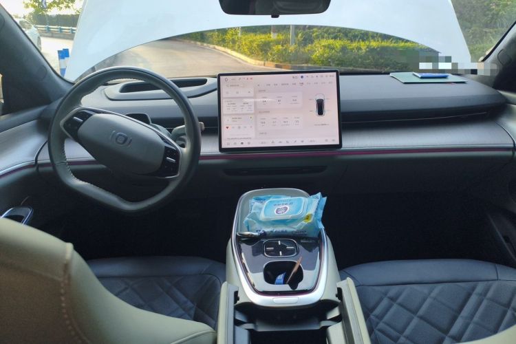 Used CHANGAN NEVO A07 2024 All-Electric "True Fragrance" Edition 710 Flagship Model Center Console