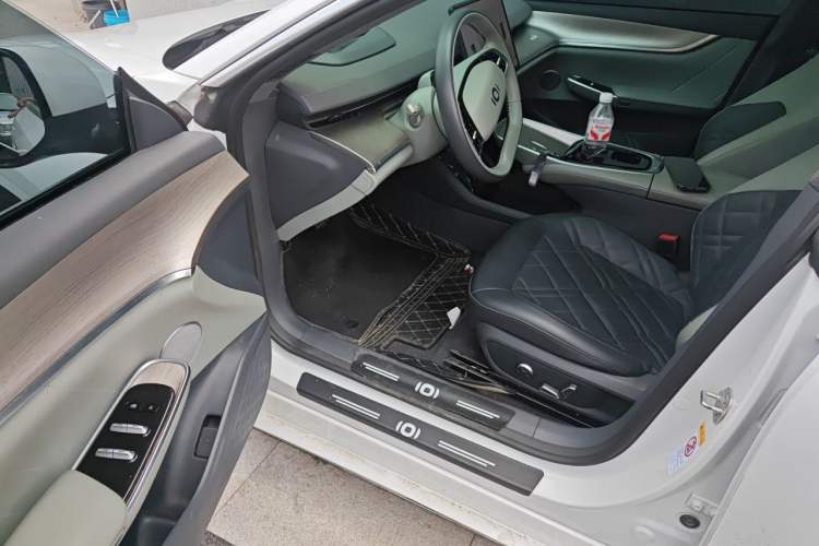 Used CHANGAN NEVO A07 2024 All-Electric "True Fragrance" Edition 710 Flagship Model Driver Seat