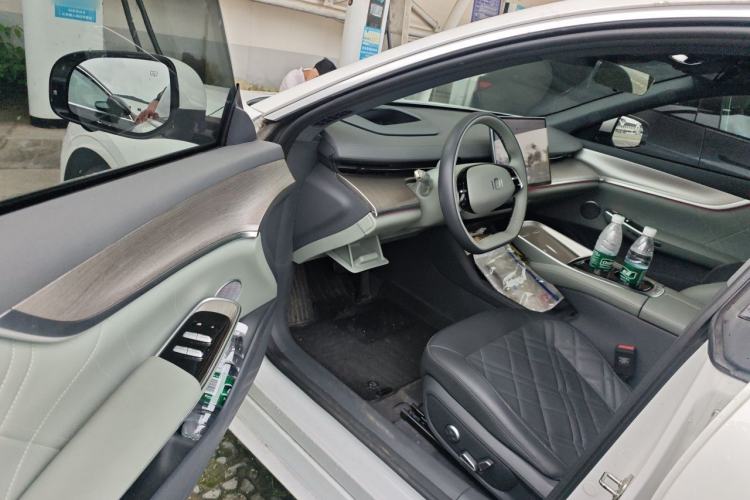 Used CHANGAN NEVO A07 2024 All-Electric "True Fragrance" Edition 515 Luxurious Model 58.9 kWh Driver Seat