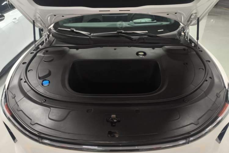 Used CHANGAN NEVO A07 2024 All-Electric "True Fragrance" Edition 710 Flagship Model Engine Bay