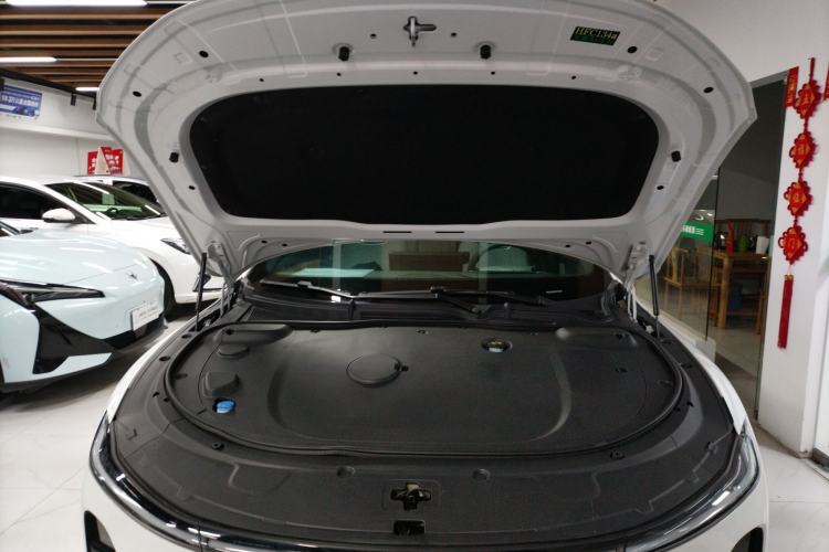 Used CHANGAN NEVO A07 2024 All-Electric "True Fragrance" Edition 710 Flagship Model Engine Bay