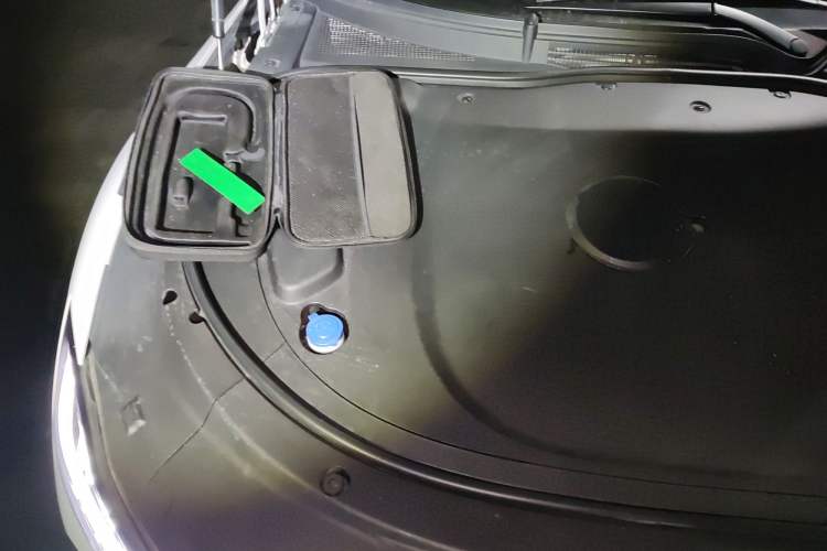 Used CHANGAN NEVO A07 2024 All-Electric "True Fragrance" Edition 710 Flagship Model Engine Bay Right