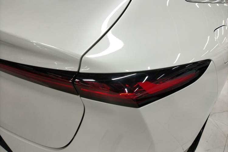 Used CHANGAN NEVO A07 2024 All-Electric "True Fragrance" Edition 710 Flagship Model Exterior 2