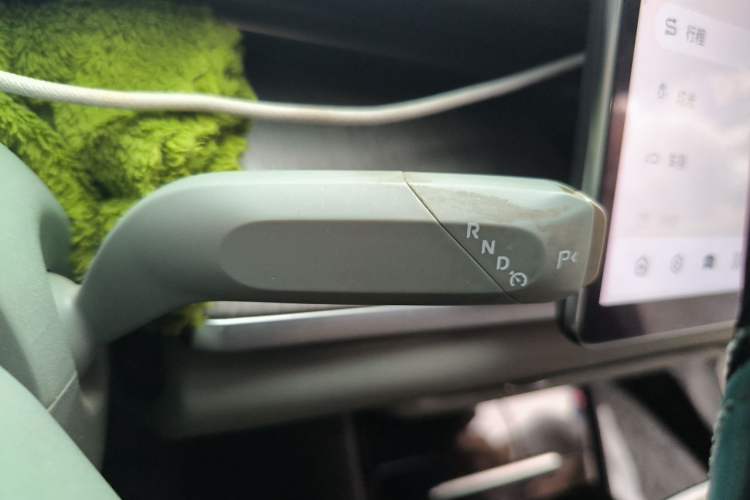 Used CHANGAN NEVO A07 2024 All-Electric "True Fragrance" Edition 710 Flagship Model Gear Lever