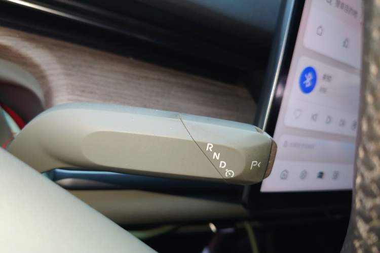 Used CHANGAN NEVO A07 2024 All-Electric "Real Bargain" Version 515 Elite Model 58.9 kWh Gear Lever