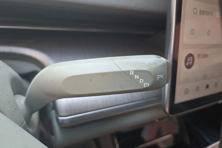 Used CHANGAN NEVO A07 2024 All-Electric "True Fragrance" Edition 710 Flagship Model Gear Lever