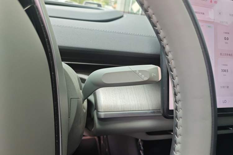 Used CHANGAN NEVO A07 2024 All-Electric "True Fragrance" Edition 710 Flagship Model Gear Lever