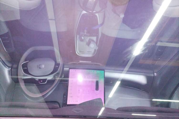 Used CHANGAN NEVO A07 2024 All-Electric "True Fragrance" Edition 710 Flagship Model Headliner
