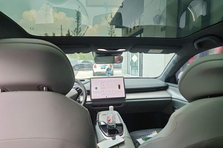 Used CHANGAN NEVO A07 2024 All-Electric "True Fragrance" Edition 710 Flagship Model Headliner