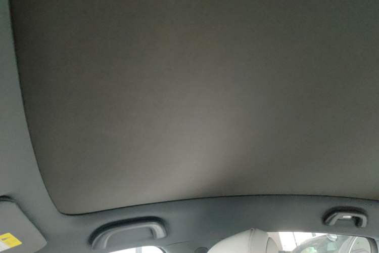 Used CHANGAN NEVO A07 2024 All-Electric "True Fragrance" Edition 515 Luxurious Model 58.9 kWh Headliner