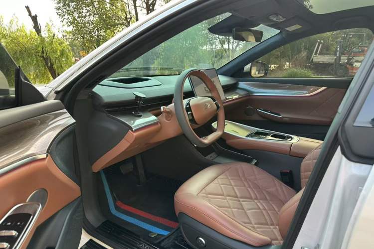 Used CHANGAN NEVO A07 2024 All-Electric "True Fragrance" Edition 710 Flagship Model Interior 2