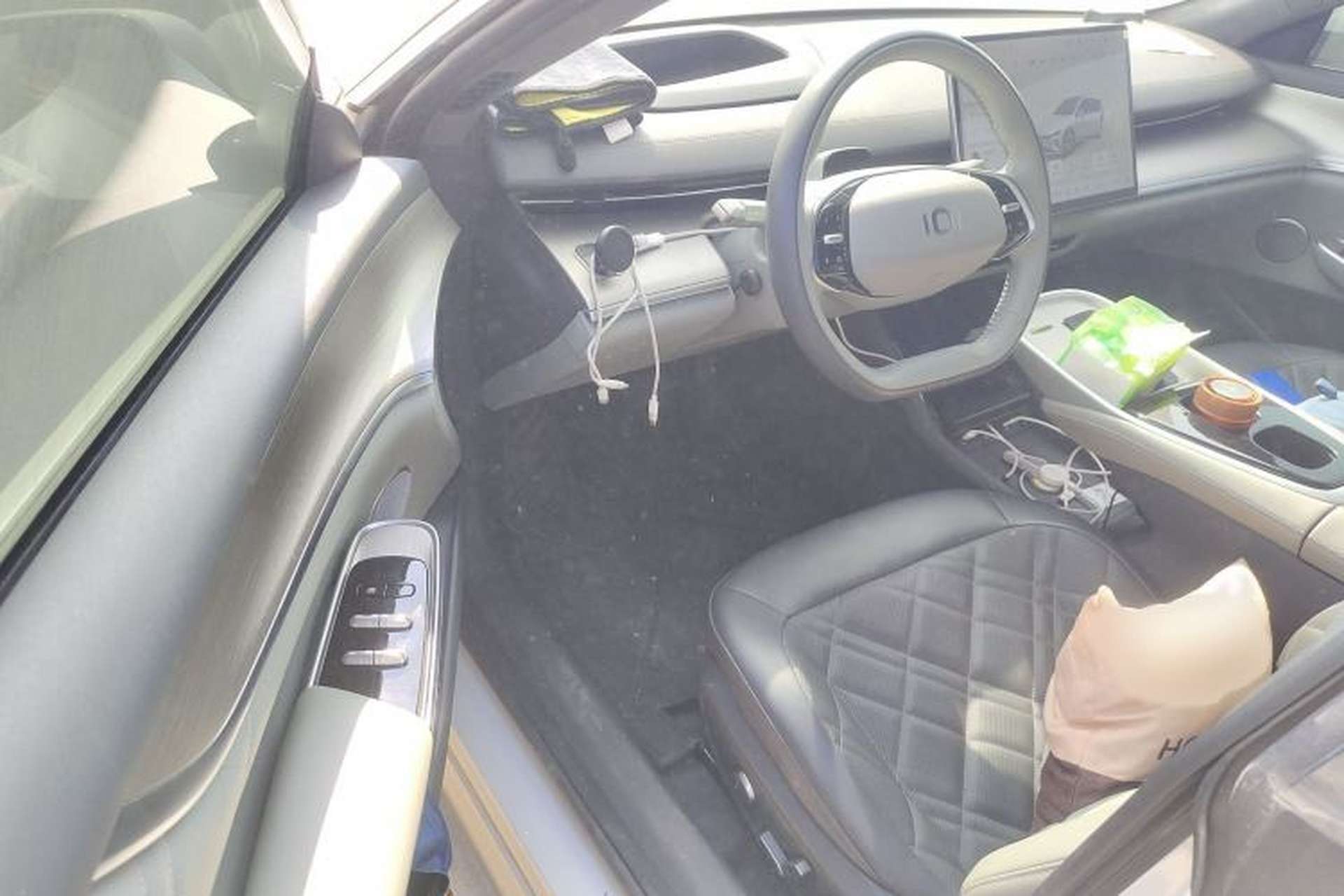 Used CHANGAN NEVO A07 2024 All-Electric "True Fragrance" Edition 710 Flagship Model Interior 3