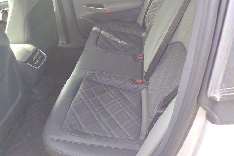 Used CHANGAN NEVO A07 2024 All-Electric "True Fragrance" Edition 710 Flagship Model Interior 4