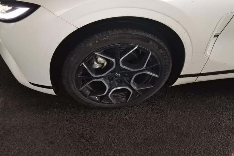 Used CHANGAN NEVO A07 2024 All-Electric "True Fragrance" Edition 710 Flagship Model Left Front Wheel Hub