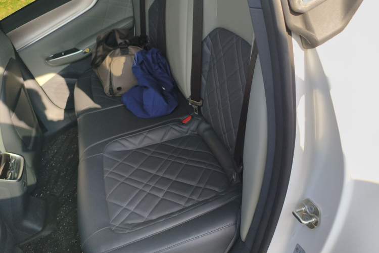 Used CHANGAN NEVO A07 2024 All-Electric "True Fragrance" Edition 710 Flagship Model Left Rear Seat