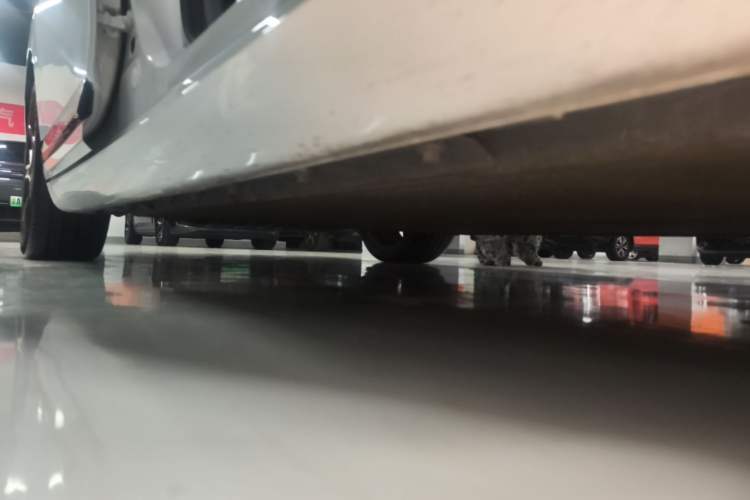 Used CHANGAN NEVO A07 2024 All-Electric "True Fragrance" Edition 710 Flagship Model Right Side Sill