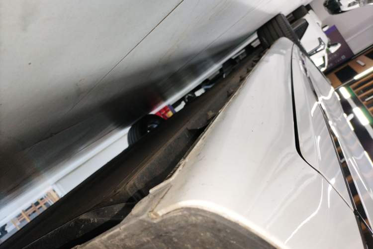 Used CHANGAN NEVO A07 2024 All-Electric "True Fragrance" Edition 710 Flagship Model Right Side Sill