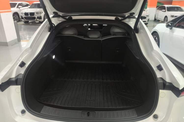 Used CHANGAN NEVO A07 2024 All-Electric "True Fragrance" Edition 710 Flagship Model Trunk