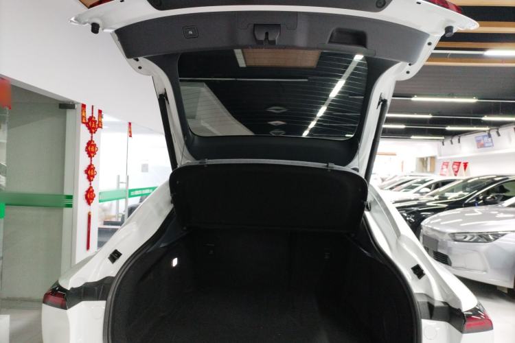 Used CHANGAN NEVO A07 2024 All-Electric "True Fragrance" Edition 710 Flagship Model Trunk