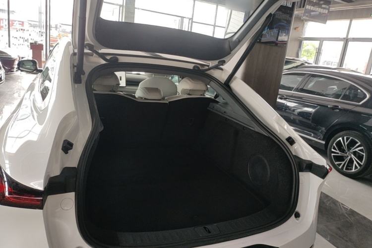 Used CHANGAN NEVO A07 2024 All-Electric "True Fragrance" Edition 515 Luxurious Model 58.9 kWh Trunk