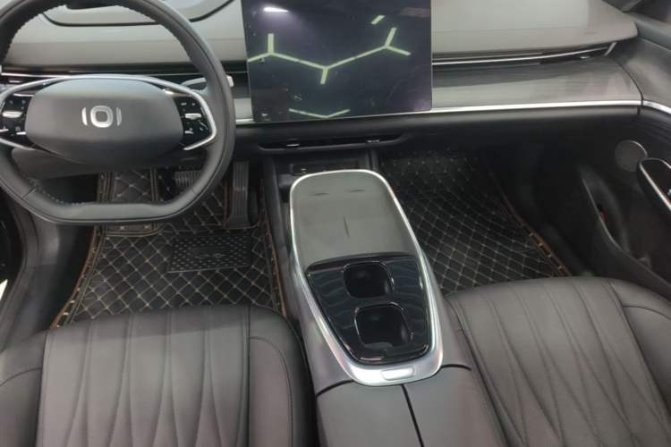 Used CHANGAN NEVO A07 2025 Blue Whale Pure Electric 625 Flagship Model Center Console