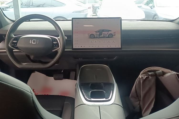 Used CHANGAN NEVO A07 2025 Blue Whale Pure Electric Version 625 Luxury Model Center Console