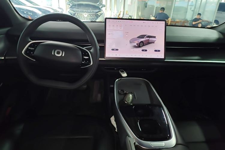 Used CHANGAN NEVO A07 2025 All-Electric "Real Bargain" 525 Luxury Model Center Console