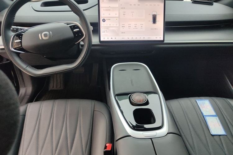 Used CHANGAN NEVO A07 2025 All-Electric "True Fragrance" Edition 710-Mile Long-Range Version Center Console