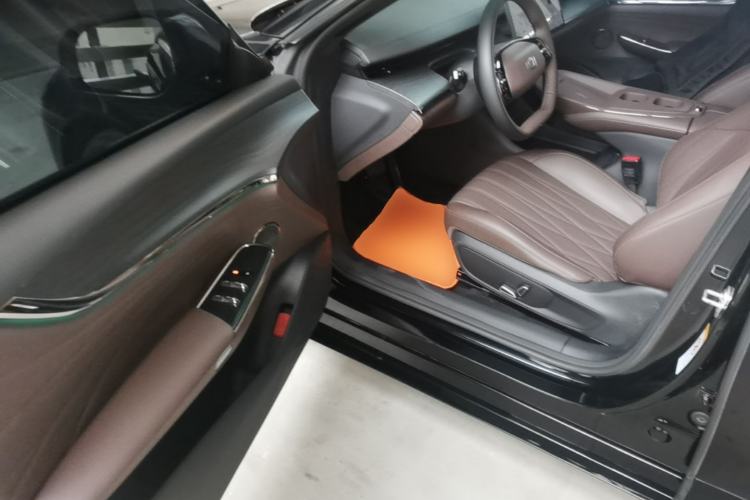 Used CHANGAN NEVO A07 2025 Blue Whale Extended-Range 230 Prestige Model Driver Seat