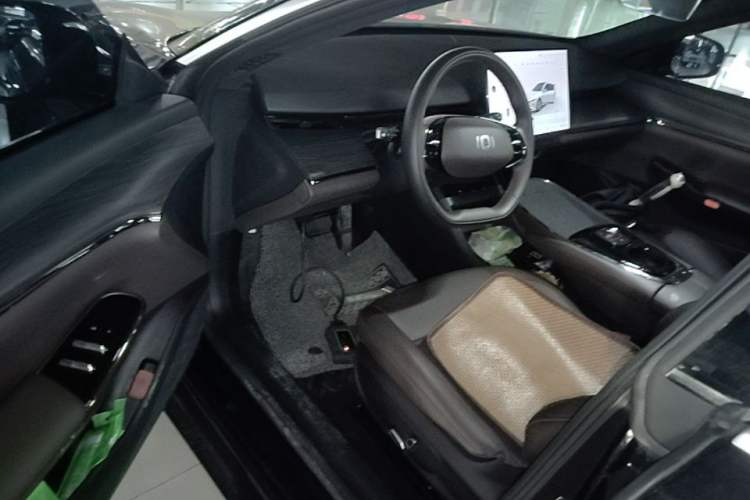 Used CHANGAN NEVO A07 2025 Blue Whale Pure Electric Version 625 Luxury Model Driver Seat