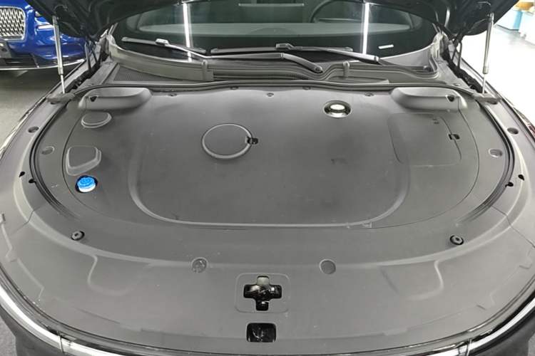 Used CHANGAN NEVO A07 2025 Blue Whale Pure Electric Version 525 Luxury Model Engine Bay