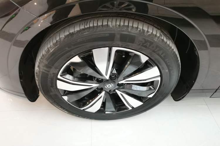 Used CHANGAN NEVO A07 2025 Range-Extended "Truly Delicious" 140 Elite Version Exterior 4