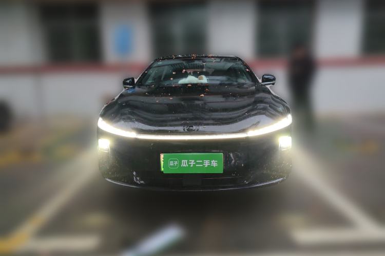 Used CHANGAN NEVO A07 2025 Blue Whale Range-Extending Version 230 Flagship Model Front
