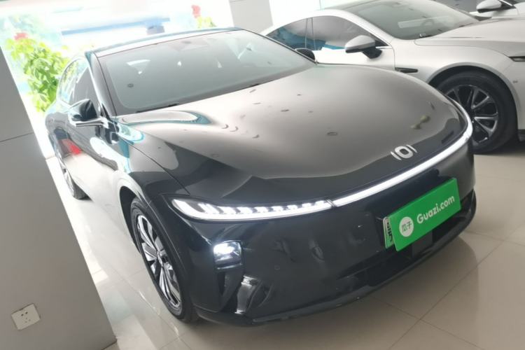 Used CHANGAN NEVO A07 2025 All-Electric "Real Bargain" 525 Luxury Model Front Right 45 Deg