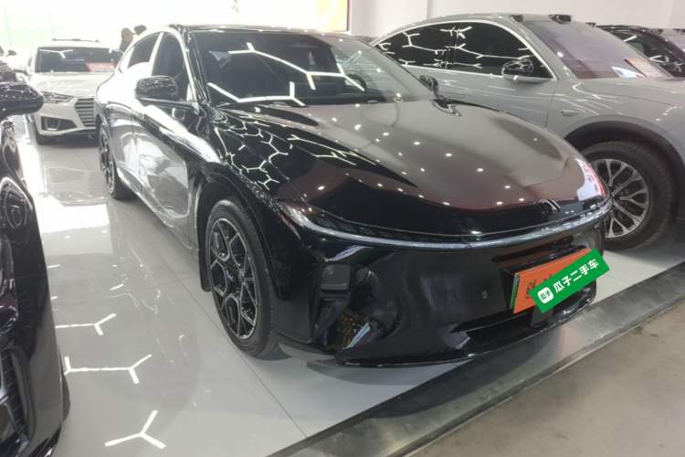 Used CHANGAN NEVO A07 2025 Blue Whale Pure Electric 625 Flagship Model Front Right 45 Deg