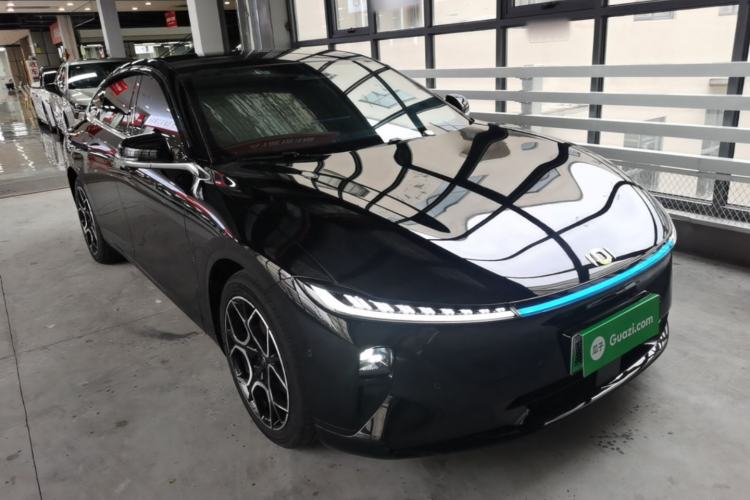 Used CHANGAN NEVO A07 2025 Blue Whale Extended-Range 230 Prestige Model Front Right 45 Deg