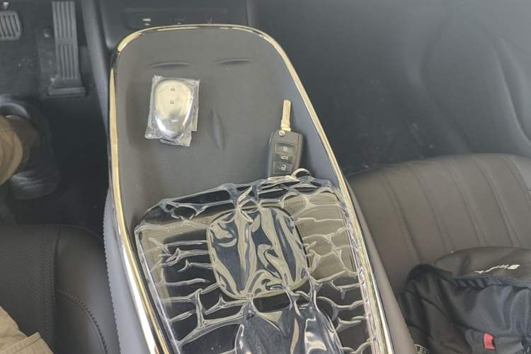 Used CHANGAN NEVO A07 2025 Blue Whale Range-Extending Version 230 Flagship Model Gear Lever