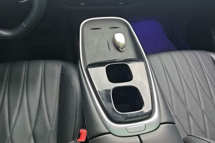 Used CHANGAN NEVO A07 2025 Pure Electric "True Fragrance" Edition 625 Flagship Model Gear Lever