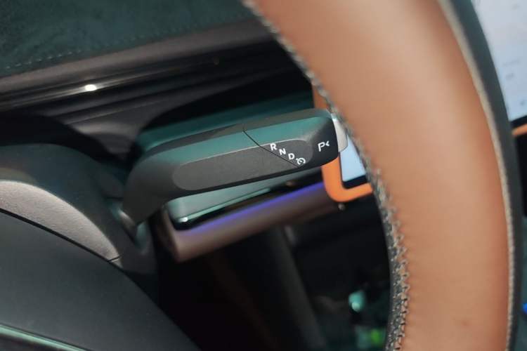 Used CHANGAN NEVO A07 2025 Range-Extended "True Fragrant" Edition 230 Flagship Model Gear Lever